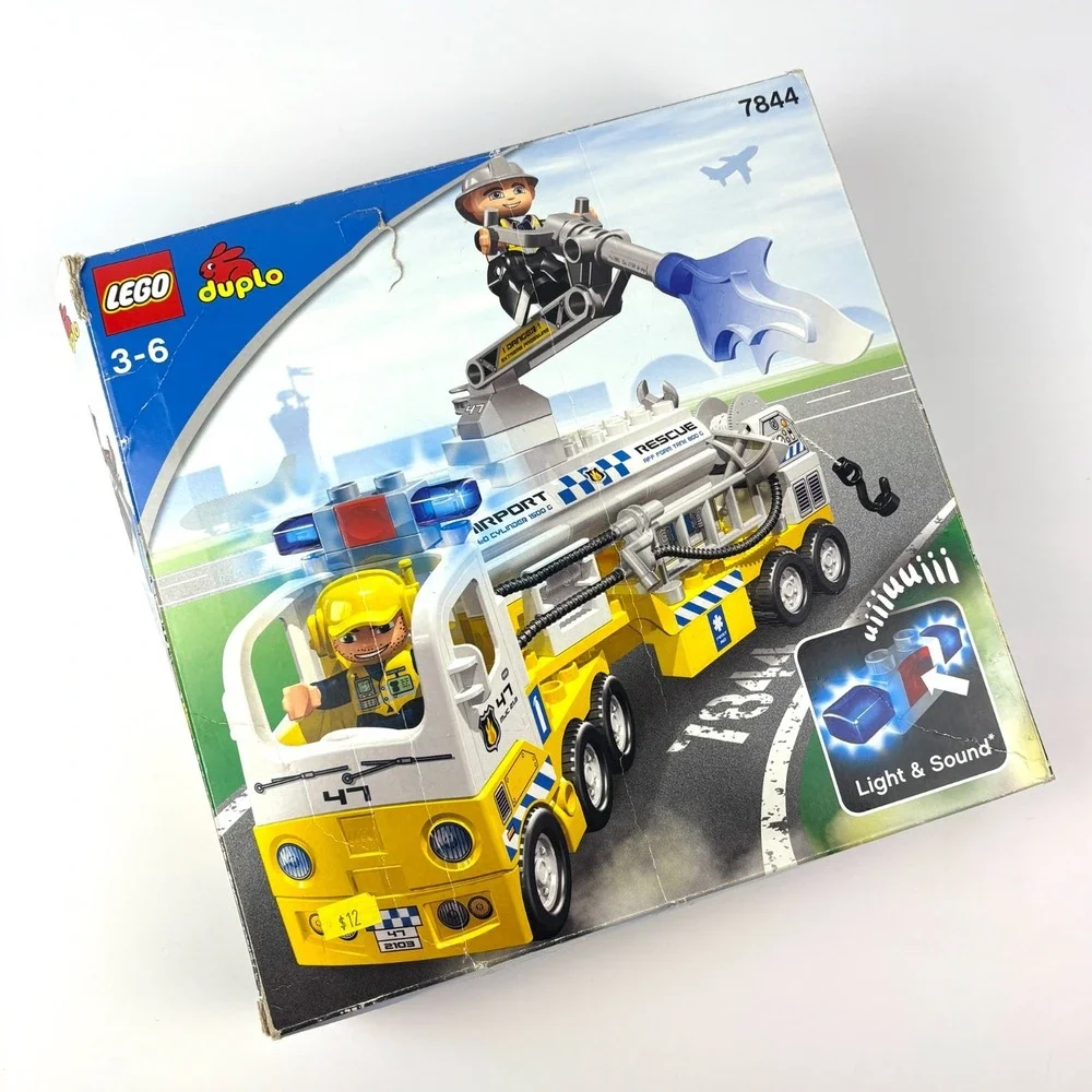 VTG‎ Lego Duplo 7844 Airport Rescue Truck Box Minifigures Partial Manual *READ